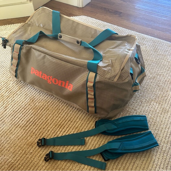 NWT Patagonia 55L Black Hole Duffel Tint Color Hard to find - Picture 9 of 9